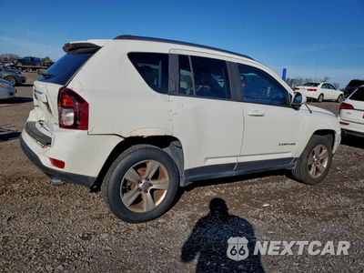 Trzecie zdjęcie samochodu z tyłu: 2016 JEEP COMPASS LATITUDE VIN:1C4NJDEB4GD751156 - miniatura