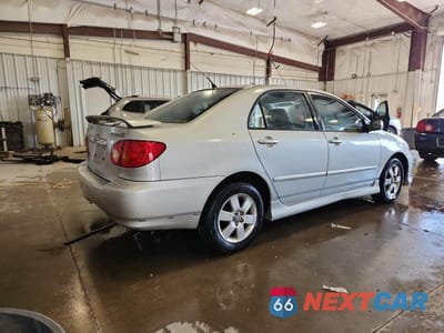 Trzecie zdjęcie samochodu z tyłu: 2003 TOYOTA COROLLA S VIN:1NXBR32E33Z166904 - miniatura