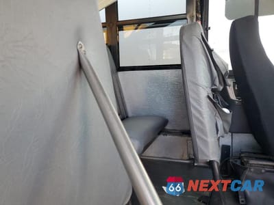 Zdjęcie 6 z 10 samochodu: 2007 FREIGHTLINER CHASSIS B2B VIN:4UZABRCS67CX53732 - miniatura