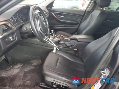 Zdjęcie 7 z 12 samochodu: 2014 BMW 328 XI VIN:WBA3B3G52ENR81904 - miniatura