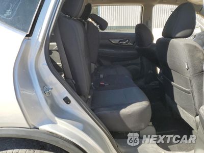 Zdjęcie 11 z 15 samochodu: 2017 NISSAN ROGUE S VIN:5N1AT2MT6HC743179 - miniatura