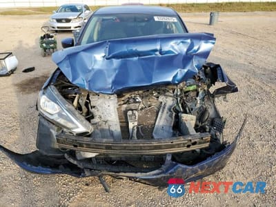 Piąte zdjęcie samochodu w środku: 2017 NISSAN SENTRA S VIN:3N1AB7AP9HY214783 - miniatura