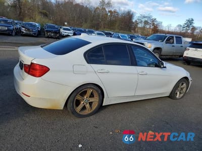 Trzecie zdjęcie samochodu z tyłu: 2013 BMW 320 I XDRIVE VIN:WBA3C3C55DF979561 - miniatura