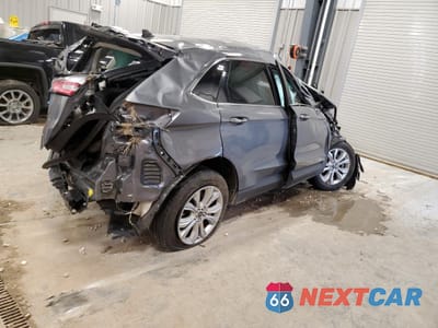 Trzecie zdjęcie samochodu z tyłu: 2024 FORD EDGE TITANIUM VIN:2FMPK4K93RBA49034 - miniatura