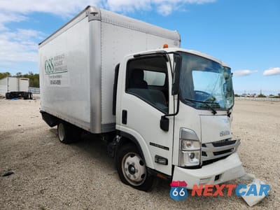 Czwarte zdjęcie samochodu z boku: 2024 ISUZU NPR HD VIN:54DC4W1D1RS209055 - miniatura