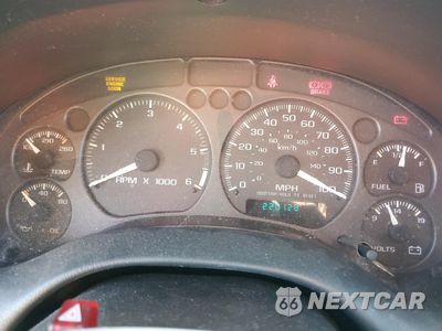 Zdjęcie 9 z 15 samochodu: 2000 GMC JIMMY / ENVOY VIN:1GKDT13W1Y2266954 - miniatura