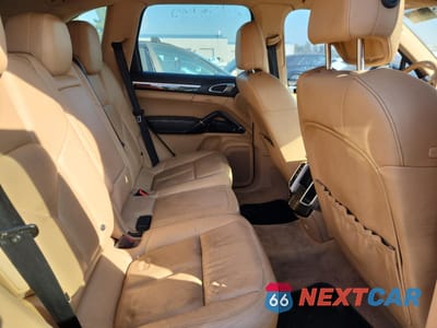 Zdjęcie 10 z 12 samochodu: 2011 PORSCHE CAYENNE VIN:WP1AA2A2XBLA07485 - miniatura