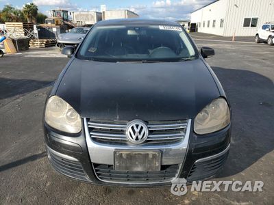 Piąte zdjęcie samochodu w środku: 2005 VOLKSWAGEN NEW JETTA 2.5L OPTION PACKAGE 1 VIN:3VWSF71K45M601929 - miniatura
