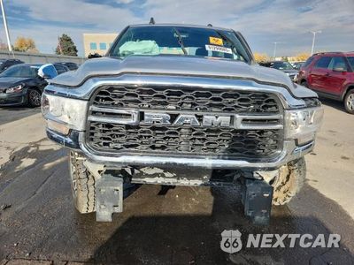 Piąte zdjęcie samochodu w środku: 2021 RAM 2500 TRADESMAN VIN:3C6UR5CJXMG516710 - miniatura