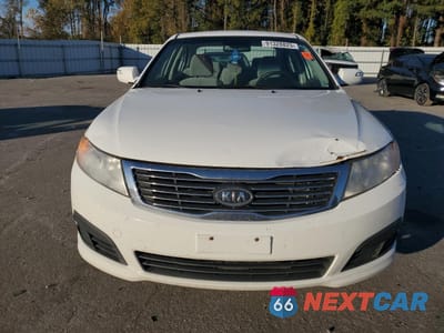 Piąte zdjęcie samochodu w środku: 2009 KIA OPTIMA LX VIN:KNAGE228X95293661 - miniatura