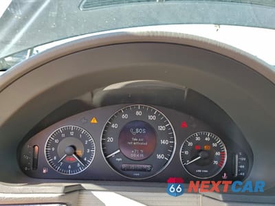 Zdjęcie 9 z 12 samochodu: 2003 MERCEDES-BENZ E 320 VIN:WDBUF65J33A126130 - miniatura