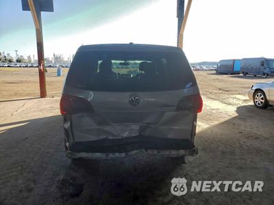 Zdjęcie 6 z 13 samochodu: 2010 VOLKSWAGEN ROUTAN SE VIN:2V4RW3D12AR268314 - miniatura
