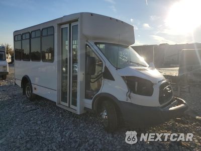 Czwarte zdjęcie samochodu z boku: 2018 FORD TRANSIT T-350 HD VIN:1FDES8PM1JKB53611 - miniatura