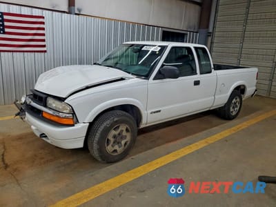 1998 CHEVROLET S TRUCK S10 1GCCT19W5W8116757 - główne zdjęcie licytacji z USA - miniatura