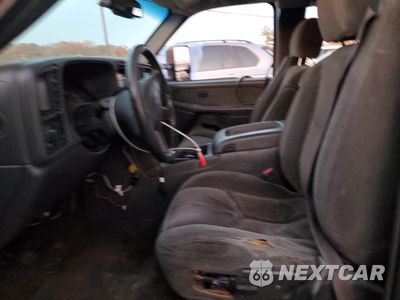 Zdjęcie 7 z 12 samochodu: 2003 CHEVROLET SILVERADO K2500 VIN:1GCGK29U93Z296307 - miniatura