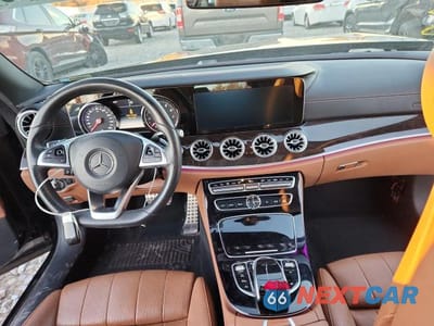 Zdjęcie 8 z 12 samochodu: 2018 MERCEDES-BENZ E 400 4MATIC VIN:WDD1J6GB1JF016465 - miniatura