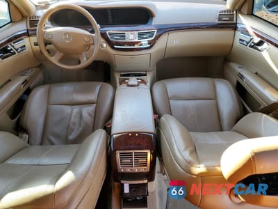 Zdjęcie 8 z 14 samochodu: 2008 MERCEDES-BENZ S 550 VIN:WDDNG71X48A177930 - miniatura