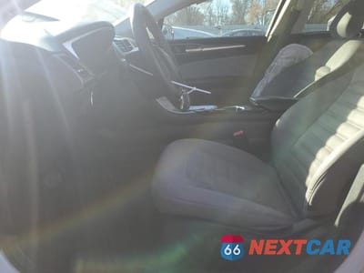 Zdjęcie 7 z 12 samochodu: 2015 FORD FUSION S VIN:1FA6P0G74F5114917 - miniatura