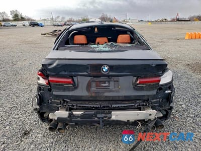 Zdjęcie 6 z 11 samochodu: 2021 BMW M5 VIN:WBS83CH03MCH12048 - miniatura