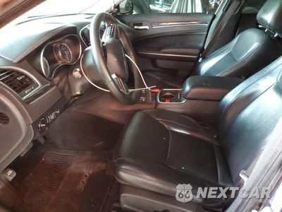 Zdjęcie 7 z 12 samochodu: 2016 CHRYSLER 300 LIMITED VIN:2C3CCAAG7GH219506 - miniatura