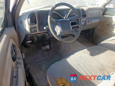 Zdjęcie 8 z 14 samochodu: 1998 CHEVROLET GMT-400 C1500 VIN:1GCEC19M2WE210152 - miniatura