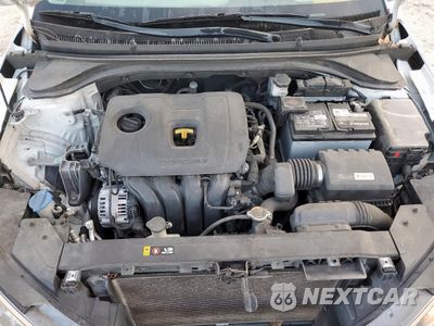 Zdjęcie 11 z 13 samochodu: 2019 HYUNDAI ELANTRA SEL VIN:5NPD84LF6KH422779 - miniatura