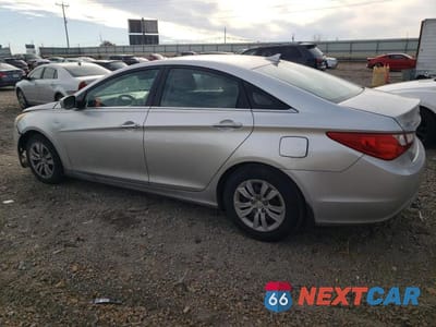 Drugie zdjęcie samochodu z przodu: 2011 HYUNDAI SONATA GLS VIN:5NPEB4AC9BH171206 - miniatura