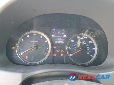 Zdjęcie 9 z 12 samochodu: 2017 HYUNDAI ACCENT SE VIN:KMHCT4AE1HU315539 - miniatura