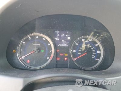 Zdjęcie 9 z 12 samochodu: 2017 HYUNDAI ACCENT SE VIN:KMHCT4AE1HU315539 - miniatura