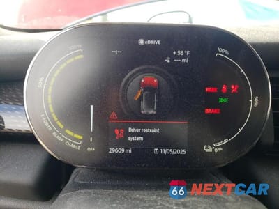 Zdjęcie 9 z 11 samochodu: 2021 MINI COOPER SE VIN:WMWXP3C07M2N26642 - miniatura