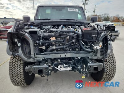 Piąte zdjęcie samochodu w środku: 2025 FORD BRONCO HERITAGE VIN:1FMEE4DP5SLA48144 - miniatura