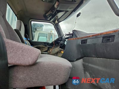 Piąte zdjęcie samochodu w środku: 2019 INTERNATIONAL RH613 VIN:3HSDWTZR2KN610034 - miniatura