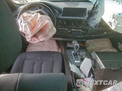Zdjęcie 8 z 14 samochodu: 2018 BMW X5 SDRIVE35I VIN:5UXKR2C55J0Z18389 - miniatura