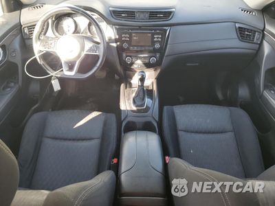 Zdjęcie 8 z 14 samochodu: 2017 NISSAN ROGUE S VIN:JN8AT2MV5HW013370 - miniatura