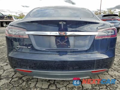 Zdjęcie 6 z 12 samochodu: 2013 TESLA MODEL S VIN:5YJSA1CG1DFP04719 - miniatura