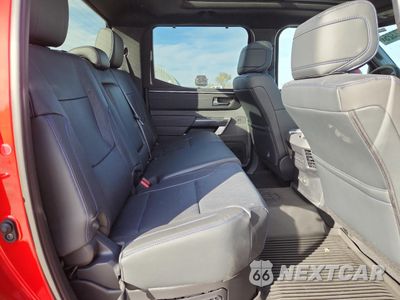 Zdjęcie 10 z 13 samochodu: 2025 TOYOTA TUNDRA CREWMAX PLATINUM VIN:5TFNC5DB5SX109344 - miniatura