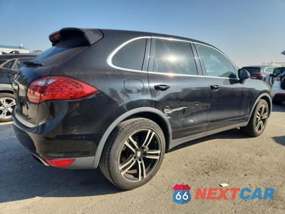 Trzecie zdjęcie samochodu z tyłu: 2011 PORSCHE CAYENNE VIN:WP1AA2A2XBLA07485 - miniatura