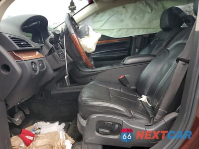 Zdjęcie 7 z 13 samochodu: 2015 LINCOLN MKT VIN:2LMHJ5AT4FBL01707 - miniatura