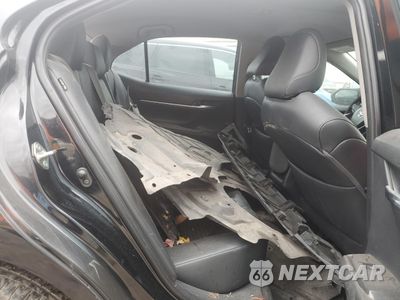 Zdjęcie 10 z 12 samochodu: 2019 TOYOTA CAMRY L VIN:4T1B11HK6KU282640 - miniatura