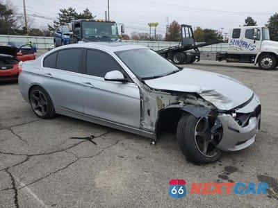 Czwarte zdjęcie samochodu z boku: 2014 BMW 328 I VIN:WBA3A5G55ENP29658 - miniatura
