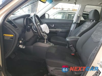Zdjęcie 7 z 13 samochodu: 2013 KIA SOUL + VIN:KNDJT2A64D7547862 - miniatura