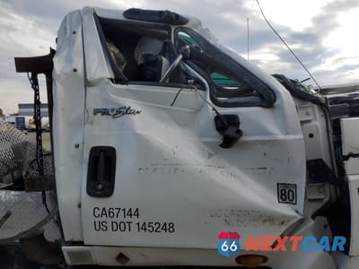 Piąte zdjęcie samochodu w środku: 2011 INTERNATIONAL PROSTAR SEMI TRUCK VIN:1HSCUSJR4BJ359124 - miniatura