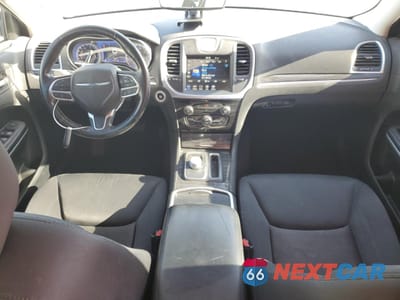 Zdjęcie 8 z 15 samochodu: 2022 CHRYSLER 300 TOURING VIN:2C3CCAAG7NH214478 - miniatura