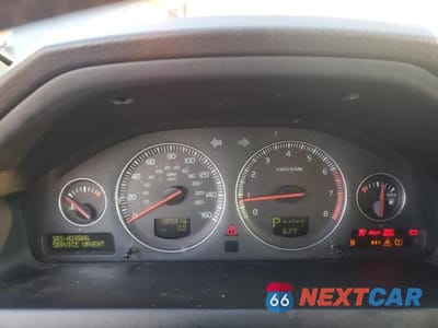 Zdjęcie 9 z 13 samochodu: 2010 VOLVO XC90 3.2 VIN:YV4982CZXA1533911 - miniatura