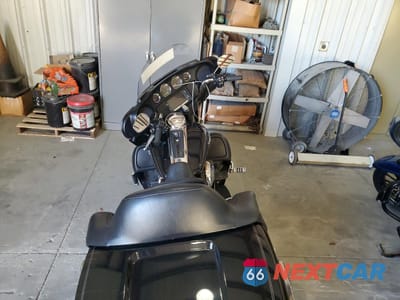 Zdjęcie 6 z 9 samochodu: 2015 HARLEY-DAVIDSON FLHTCU ULTRA CLASSIC ELECTRA GLIDE VIN:1HD1FCM1XFB661991 - miniatura