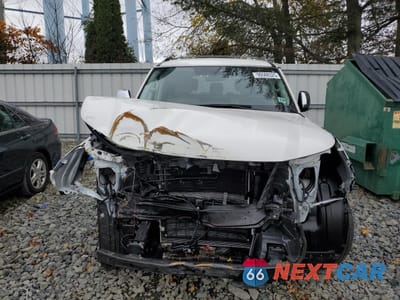 Piąte zdjęcie samochodu w środku: 2024 NISSAN ARMADA PLATINUM VIN:JN8AY2CD3R9707551 - miniatura