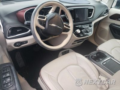 Zdjęcie 8 z 13 samochodu: 2020 CHRYSLER PACIFICA LIMITED VIN:2C4RC1GG7LR124302 - miniatura