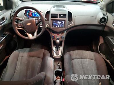 Zdjęcie 8 z 12 samochodu: 2015 CHEVROLET SONIC LT VIN:1G1JC5SH1F4158076 - miniatura