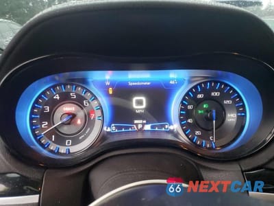 Zdjęcie 9 z 13 samochodu: 2023 CHRYSLER 300 S VIN:2C3CCABG5PH537882 - miniatura