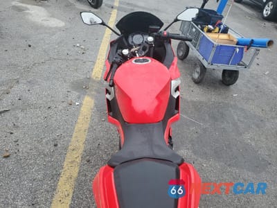 Zdjęcie 6 z 10 samochodu: 2021 KAWASAKI EX400 VIN:JKAEXKH19MDAD2544 - miniatura